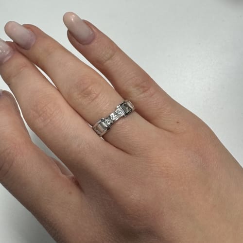 Bague 53 Tiffany & Co Atlas - Bague alliance en or blanc 18 ct et diamants 0,15 ct 58 Facettes 30977