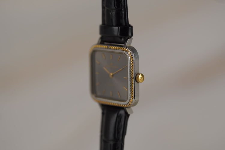 Universal Genève Quartz - Montre femme en acier 58 Facettes TOT-10715