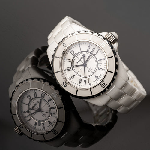 Montre Chanel J12 Limited Edition - Montre en céramique blanche 58 Facettes TOT-02234