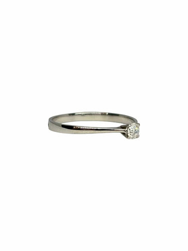 56 Bague solitaire en or blanc 18K et diamant 58 Facettes 2207