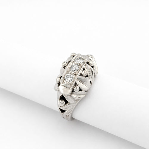 https://18carats.fr/wp-content/uploads/2026/06/37833-37834-Bague-en-or-blanc-et-diamant.jpg