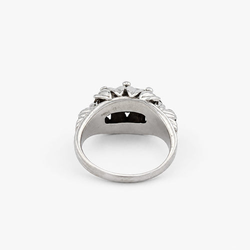 https://18carats.fr/wp-content/uploads/2026/06/37833-37839-Bague-ancienne-en-or-blanc-et-diamants.jpg
