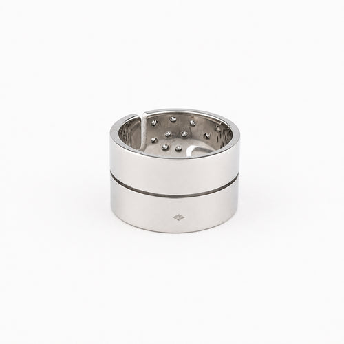 https://18carats.fr/wp-content/uploads/2026/06/37781-37785-Bague-Dinh-Van-Seventies-en-or-blanc-et-diamant.jpg