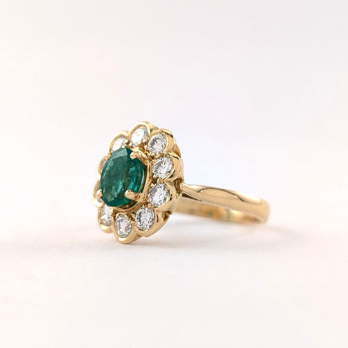 https://18carats.fr/wp-content/uploads/2026/06/37626-37809-Bague-marguerite-en-or-jaune-emeraude-et-diamants.jpg