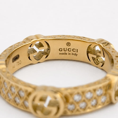 https://18carats.fr/wp-content/uploads/2026/05/36785-36789-Bague-Gucci-en-or-jaune-et-diamant.jpg