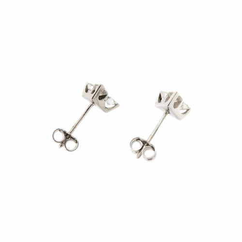 Boucles d'oreilles Boucles d'oreilles point de lumière triangulaires en or blanc 18 ct et diamants 0,96 ct 58 Facettes 29788