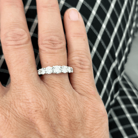 Bague Bague rivière en or blanc 18 ct avec diamants 1,76 ct 58 Facettes 22213