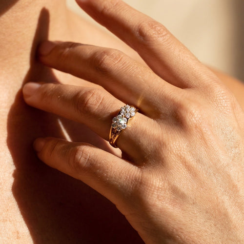 55 Bague fleur vintage en or jaune 585 et diamants 58 Facettes HJ062640