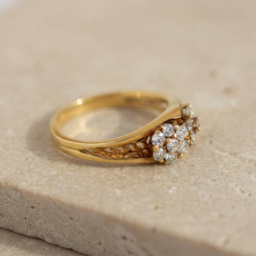 55 Bague fleur vintage en or jaune 585 et diamants 58 Facettes HJ062640