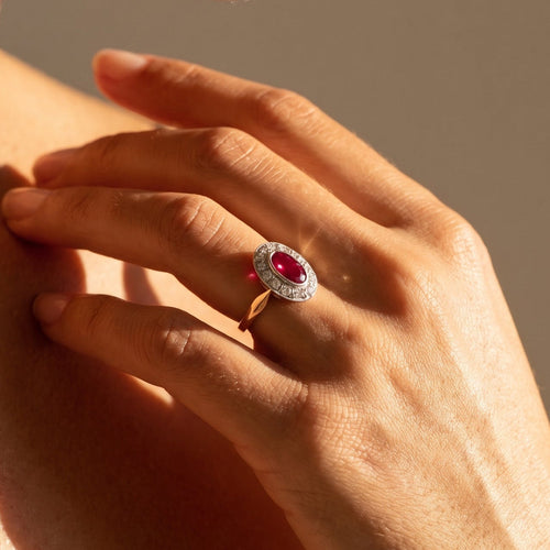 55.5 Bague entourage ancienne en or rose avec rubis et diamants taille ancienne 58 Facettes HJ062642