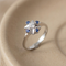 51 Bague vintage en or blanc avec saphirs et diamant 58 Facettes HJ062649