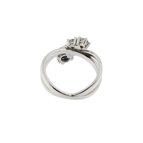 Bague Bague contrariée en or blanc 18 ct avec saphir et diamants 58 Facettes 34539