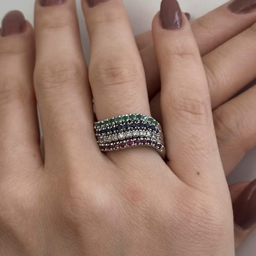 Bague Bague rivière ondulée en or blanc 18 ct avec émeraudes, saphirs, rubis et diamants 58 Facettes 33645
