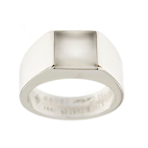 Bague 51 Cartier Tank - Bague chevalière en or blanc 18 ct avec pierre de lune 58 Facettes 36051