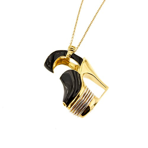 Collier Salvatore Ferragamo New Renaissance - Collier long en or jaune avec pendentif sandale émaillée 58 Facettes 39527