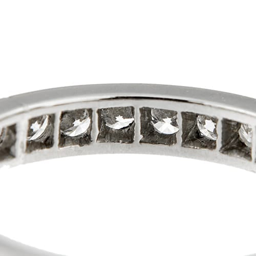 Bague Bague éternité en or blanc 18 ct avec diamants 1,45 ct 58 Facettes 36705