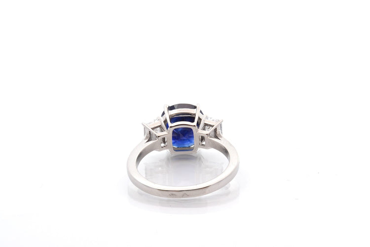 Bague 53 Bague en platine avec saphir de Ceylan 3,96 ct et diamants 58 Facettes 27472-27423-27424-27618
