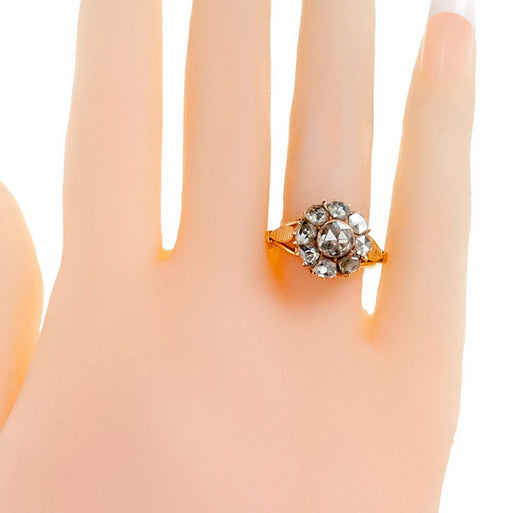 Bague 57 Bague cluster ancienne en or 18k et diamants taille rose 58 Facettes 1FBB3FC890534A269C44D6F865E33410
