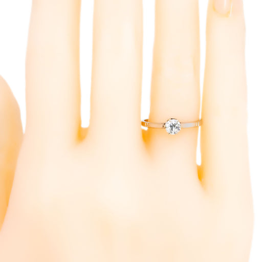 Bague 51 Bague solitaire rétro en or jaune et blanc 14k avec diamant 58 Facettes 7CFD1D485F9B45B895D85A2433C5D286