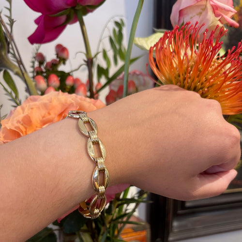 Montre Bracelet à maillons en or 14k 58 Facettes 096F45D64F7B4616BFA8164443E7E9FB