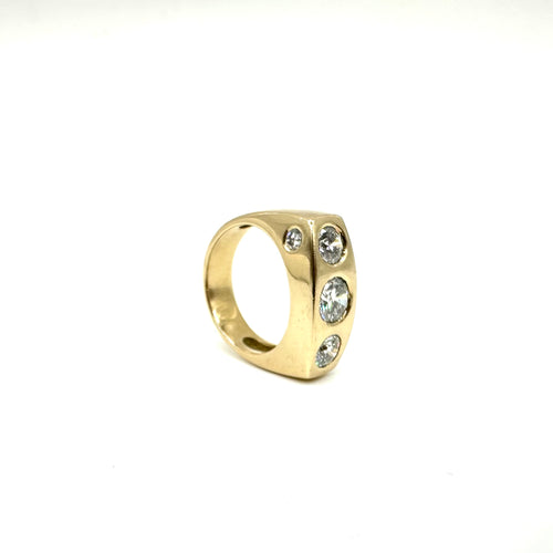 Bague 66 Chevalière - Bague en or jaune 750 et diamants 58 Facettes Z15B51744