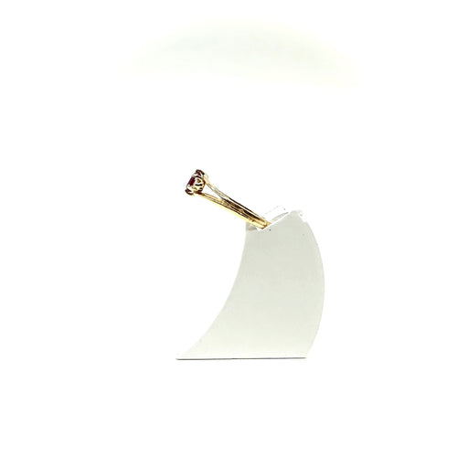 Bague 52 Bague en or jaune 750 avec rubis et diamants 58 Facettes Z1351876