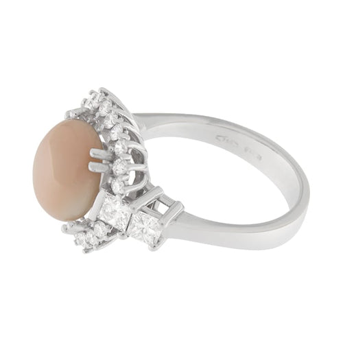 Bague Anello en or blanc avec corail et diamants 1,46 ct 58 Facettes G3569