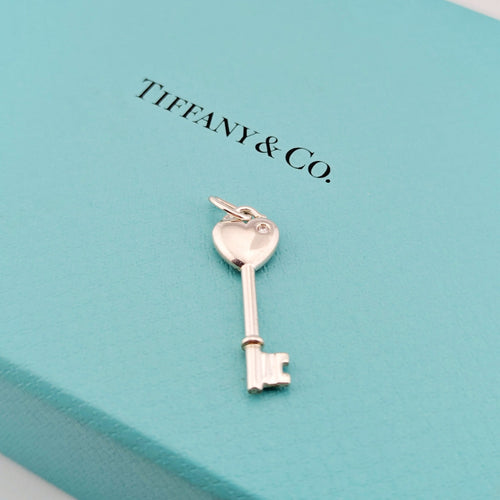 Pendentif Tiffany & Co Return to Tiffany - Pendentif clé cœur en argent 925 et diamant 58 Facettes 32314