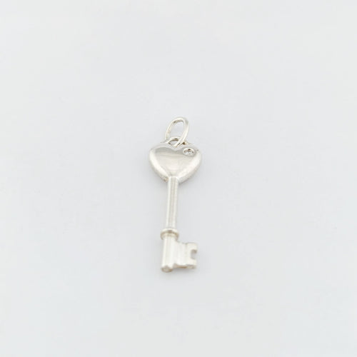 Pendentif Tiffany & Co Return to Tiffany - Pendentif clé cœur en argent 925 et diamant 58 Facettes 32314
