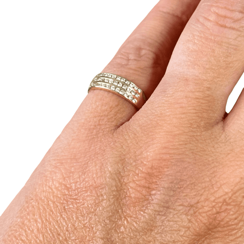 Bague 50 Bague jonc en or jaune 18 carats et diamants 58 Facettes 331