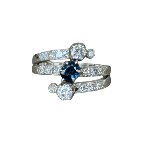 Bague 54 Bague saphir 0,42 carat et diamants en or blanc 18 carats 58 Facettes 267