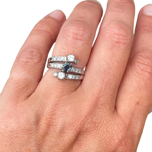 Bague 54 Bague saphir 0,42 carat et diamants en or blanc 18 carats 58 Facettes 267