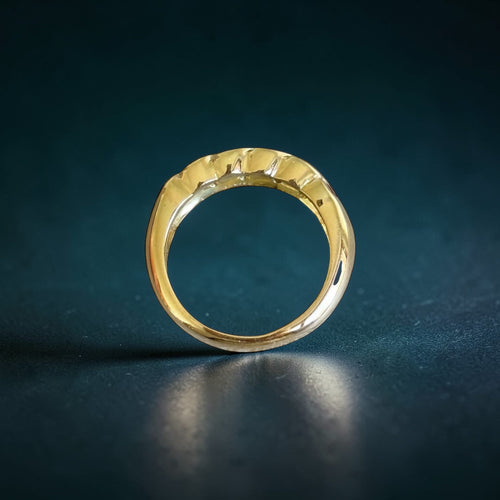 Bague 55 Bague jonc torsadée rubis et diamants en or jaune 18 carats 58 Facettes 97