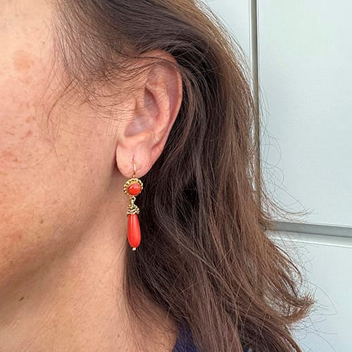 Boucles d'oreilles Boucles d’oreilles pendantes - Corail en or jaune 18 ct 58 Facettes 39795