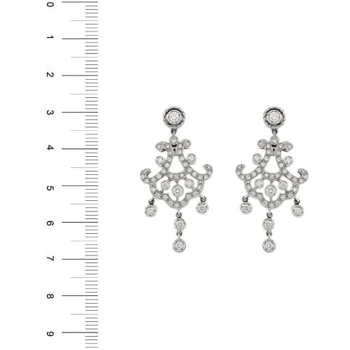 Boucles d'oreilles Boucles d’oreilles pendantes chandelier en or blanc 18 ct et diamants 58 Facettes 33777O