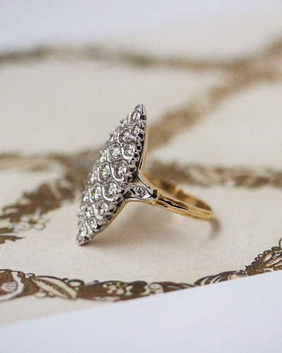 Bague 59 Bague marquise navette en or jaune 750 et diamants 58 Facettes A11943