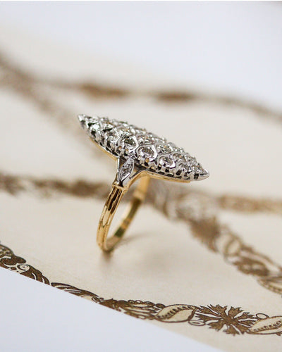 Bague 59 Bague marquise navette en or jaune 750 et diamants 58 Facettes A11943