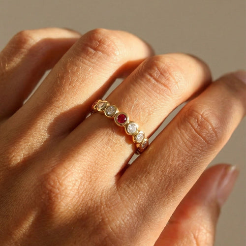 Bague 50 Memory ring - Bague en or jaune 18 carats avec diamants et rubis 58 Facettes