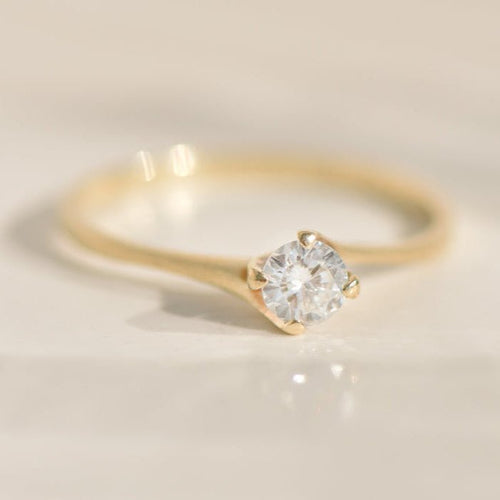 Bague 59 Bague solitaire - Diamant 0,35 ct en or jaune 14 carats 58 Facettes
