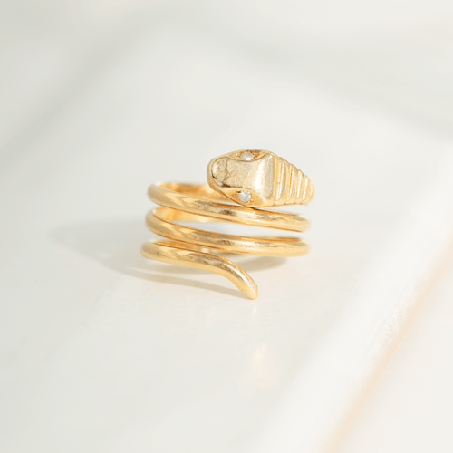 Bague 53 Bague serpent vintage en or jaune 18 carats et diamants 58 Facettes