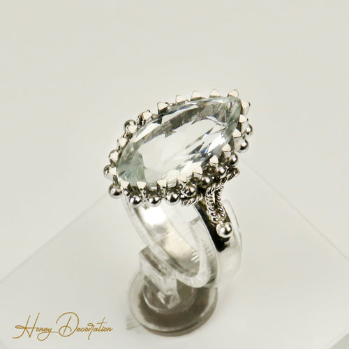 Bague 52.5 Bague antique en or blanc 18 carats avec aquamarine marquise 58 Facettes 2961