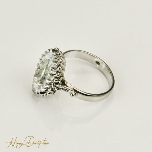 Bague 52.5 Bague antique en or blanc 18 carats avec aquamarine marquise 58 Facettes 2961