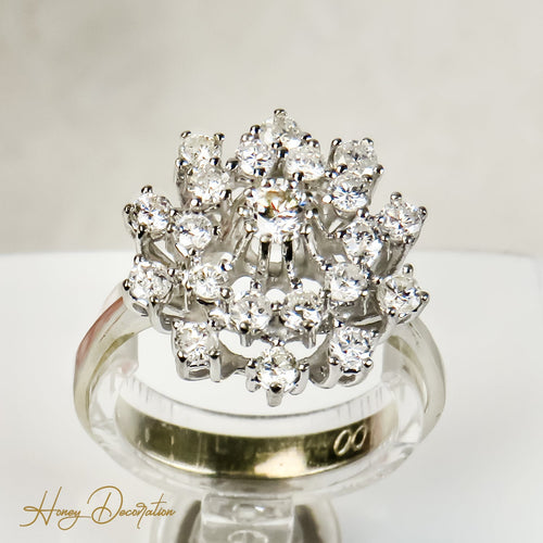 Bague 55 Bague en or blanc 14 carats avec diamants taille brillant 58 Facettes 2824