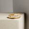 Bague 55 Bague en or jaune 750 avec diamants taille baguette et brillant 58 Facettes 2668