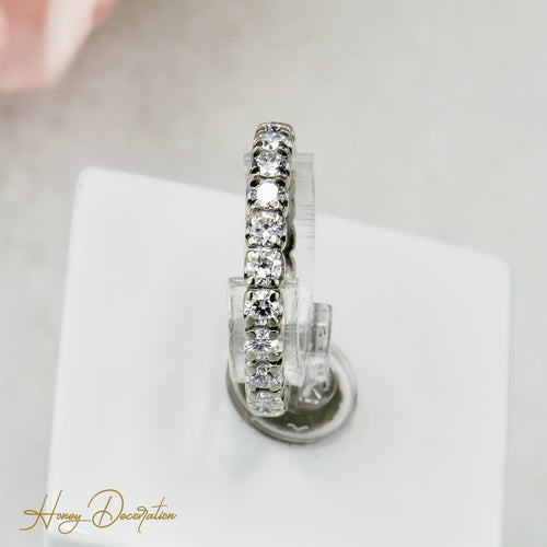 Bague 50 Bague mémoire en or blanc 750 avec 22 diamants 58 Facettes 2525