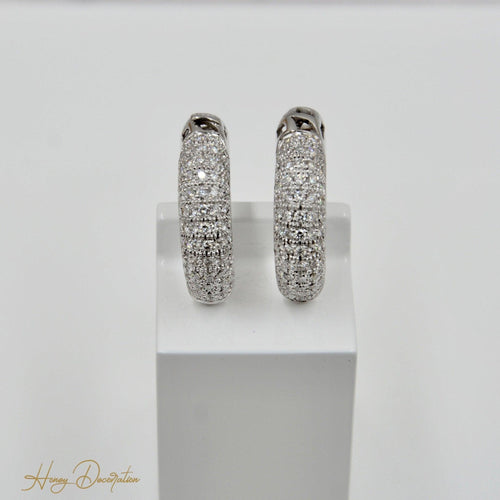 Boucles d'oreilles Créoles en or blanc 18 carats serties de diamants 58 Facettes 881