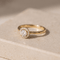 Bague 52.5 Halo - Bague en or jaune 18 carats et diamants 58 Facettes 2952