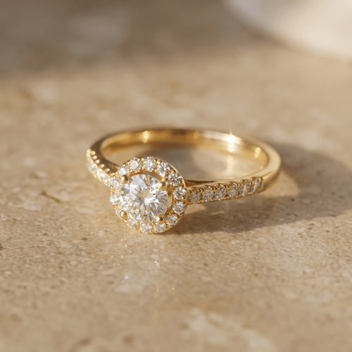 Bague 52.5 Halo - Bague en or jaune 18 carats et diamants 58 Facettes 2952