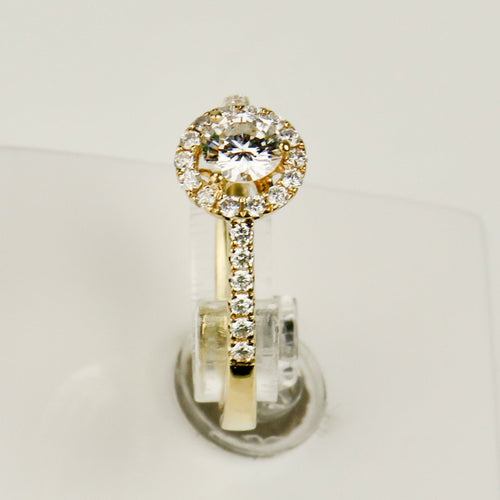 Bague 52.5 Bague halo en or jaune 18 carats avec diamants brillants 58 Facettes 2952