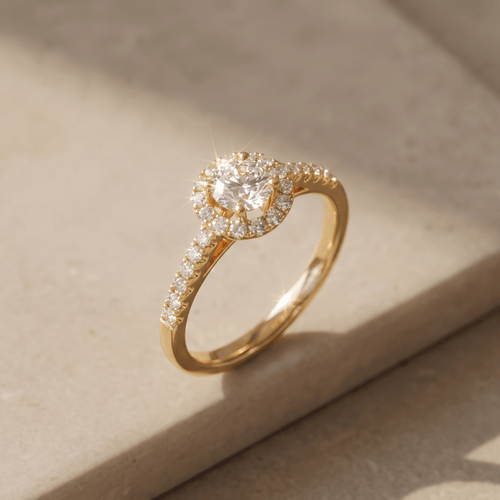 Bague 52.5 Halo - Bague en or jaune 18 carats et diamants 58 Facettes 2952